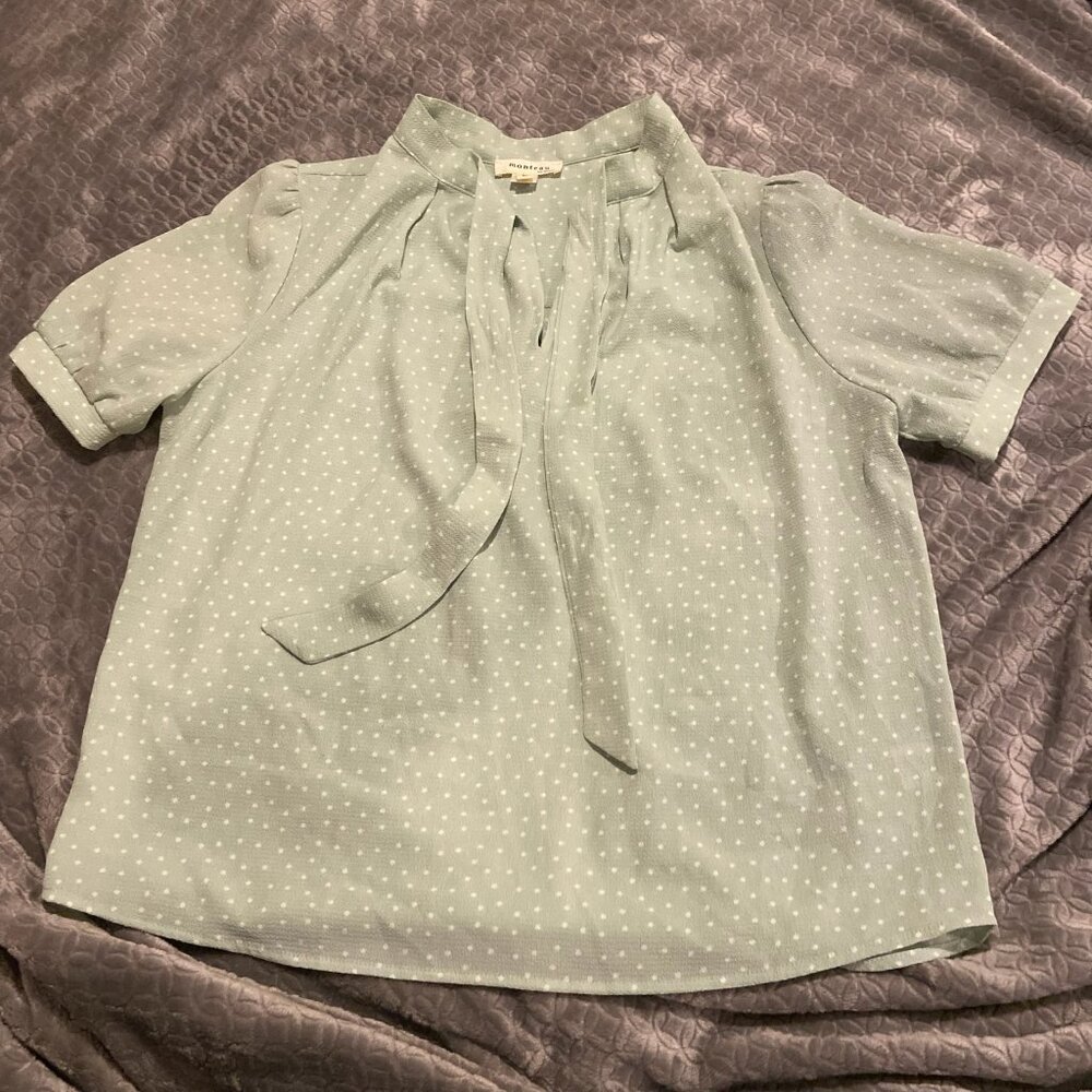 Like New Monteau Mint Green Polka Dot Tie-Neck Blouse – Women’s Size L